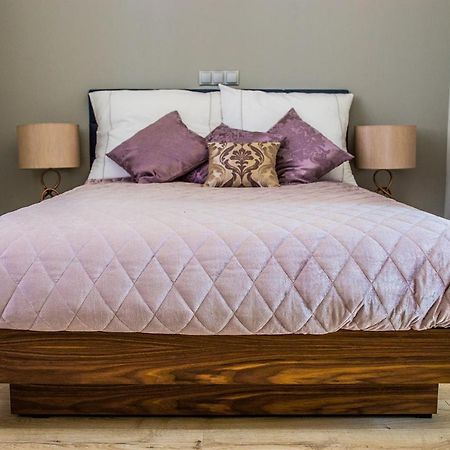 Apartamenty Glamour เชอวีซ ภายนอก รูปภาพ